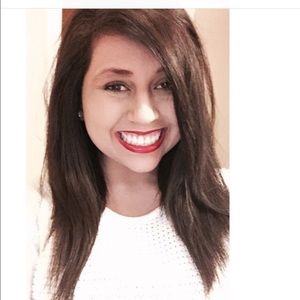 Meet your Posher, Lorena