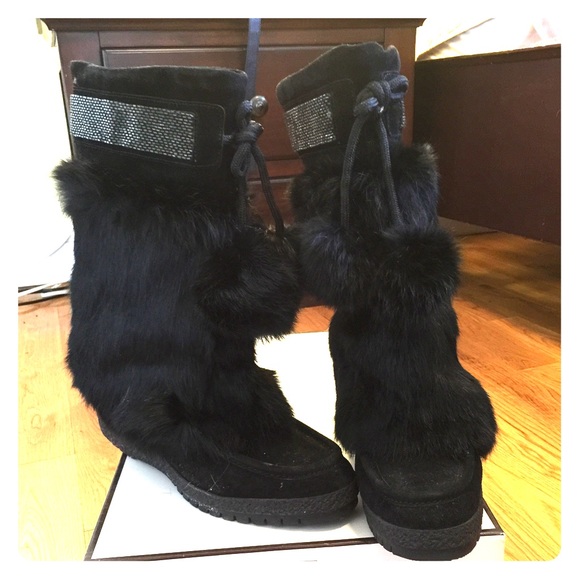Coach fur boots