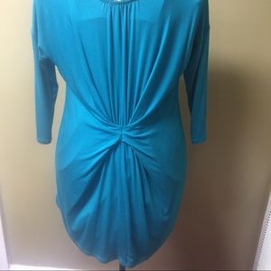 Cha Cha Vente teal blue top longer in back
