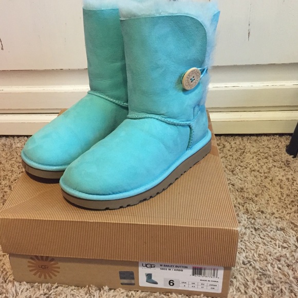 Turquoise Bailey Button UGG's