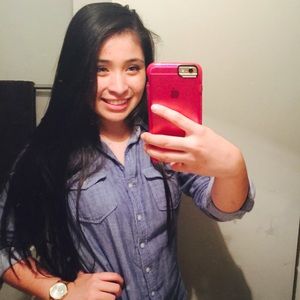 Meet your Posher, Alexandra