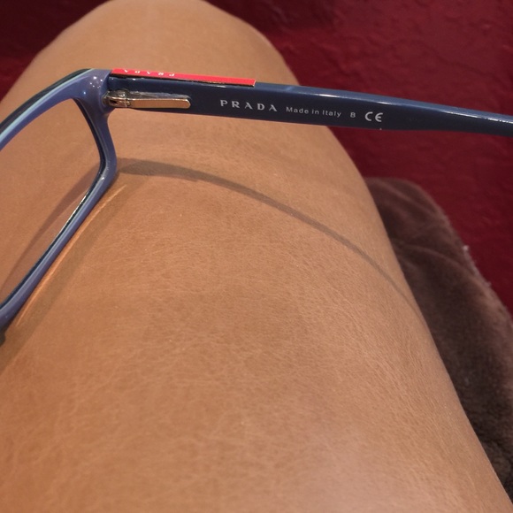 Prada eyeglass frames - Picture 3 of 4