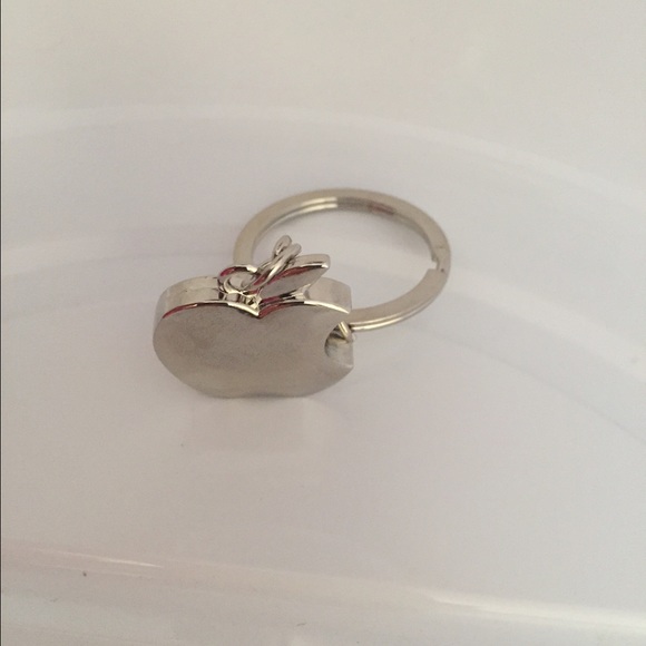 Apple Keychain - Picture 2 of 3