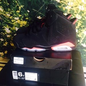 Black Friday Black Infared 6's 9/10