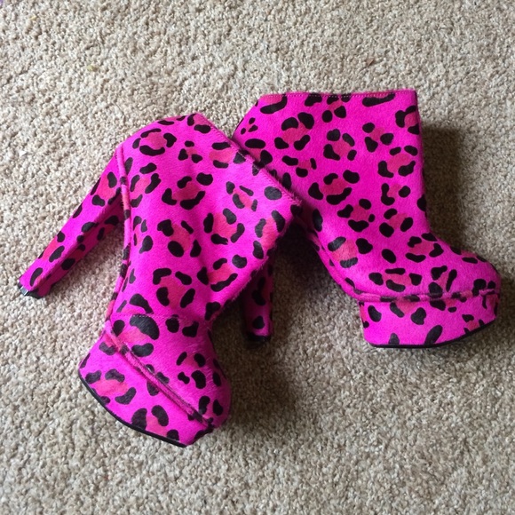 Pink Booties!
