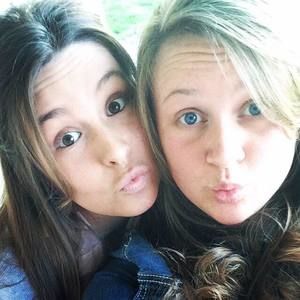 Meet your Posher, Kendra