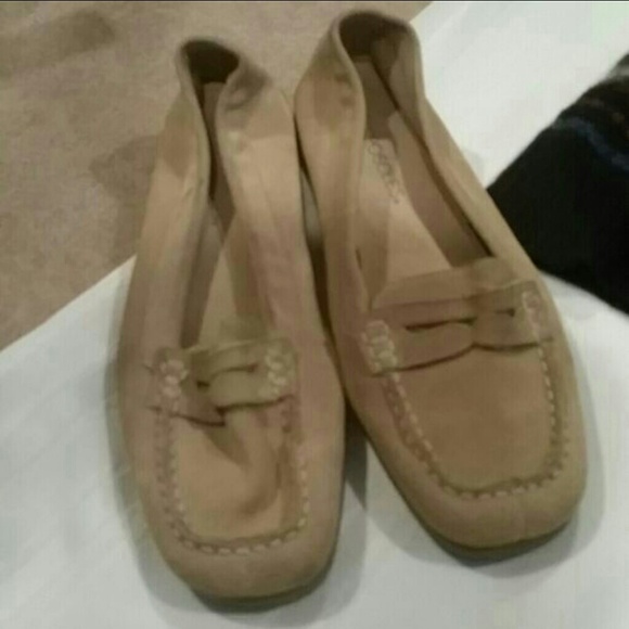 Aerosoles loafers