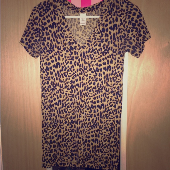 VS cheetah print shirt. Never worn.