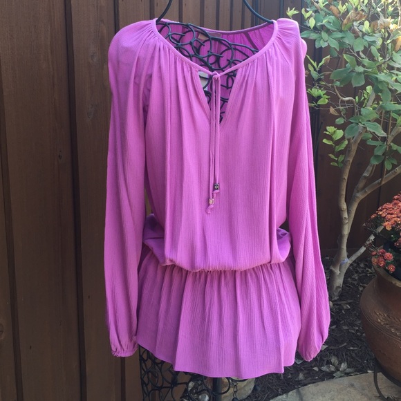 Michael Kors Tops - 🔹SALE🔹 🎉HP🎉 Michaels Kors Peasant Blouse
