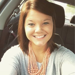 Meet your Posher, Caitlyn