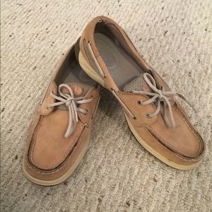 Classic tan Sperry's