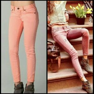 Free People SALE Distressed jeans