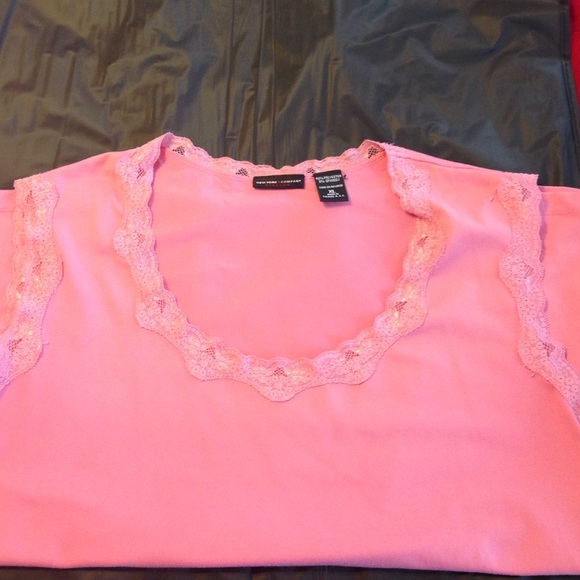 Pink sleeveless top