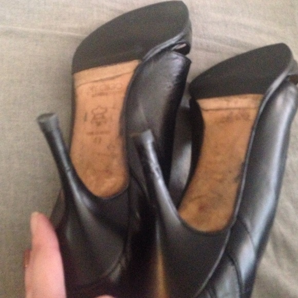 Jimmy Choo Shoes - Cut out jimmy choo pumps Jimmy Choo Shoes - Cut out jimmy choo pumps
