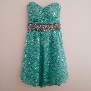Sparkly Mint Green Short Prom/Semi formal Dress