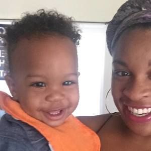 Meet your Posher, Desiree