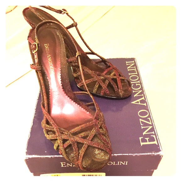 Enzo red shimmery heels