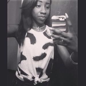 Meet your Posher, Tyeisha