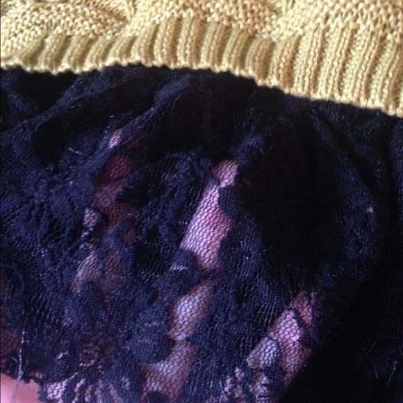 sweater - Picture 2 of 2