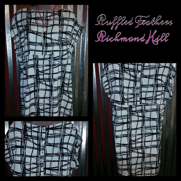 NEW Black & White lines Shift Dress