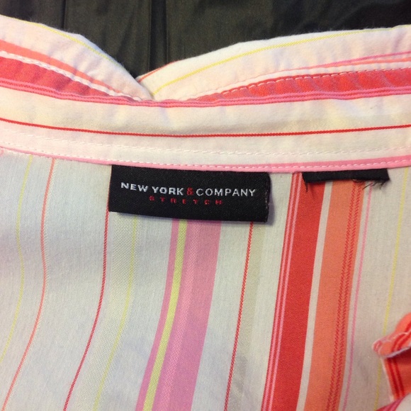 Button down top - Picture 2 of 3