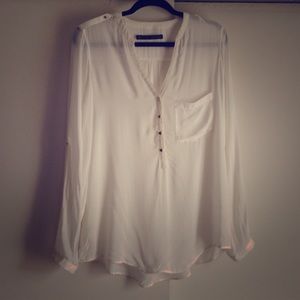 NWOT White long sleeve button down blouse