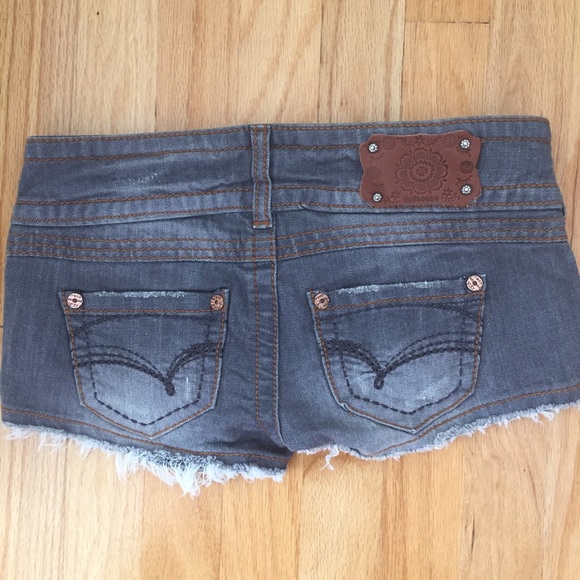 Rue 21 Dollhouse ripped Jean Shorts - Picture 3 of 4
