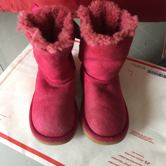 Uggs boots toddler size 10