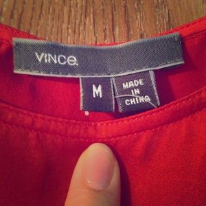 ⭐final sale⭐️Vince tank top with split back