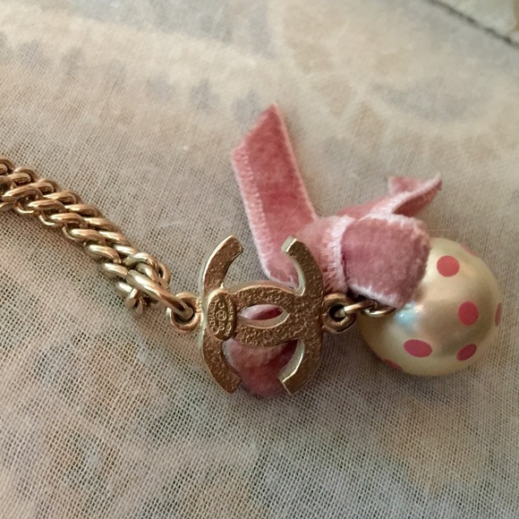 β¨HPβ¨Authentic Chanel necklace π - Picture 4 of 4