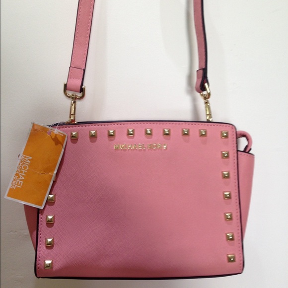 crossbody light pink
