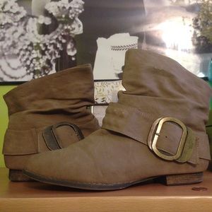 Tan faux leather ankle slouch boots