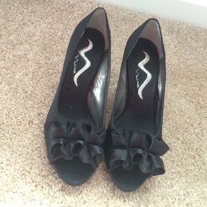 ❌ SOLD ❌ Black Nina Heels