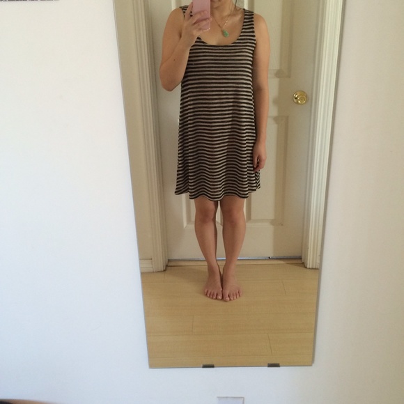 NWT black and beige stripe dress - Picture 3 of 4