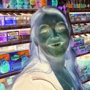 Meet your Posher, Shawna