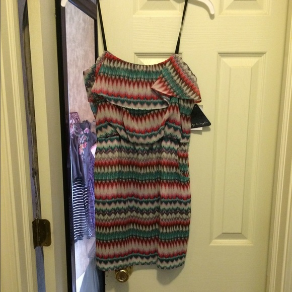 Strapless dress with pockets