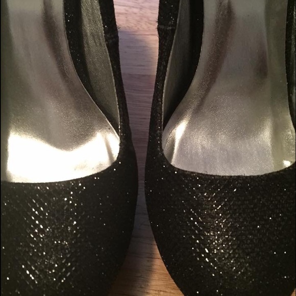 Heels - Picture 2 of 2
