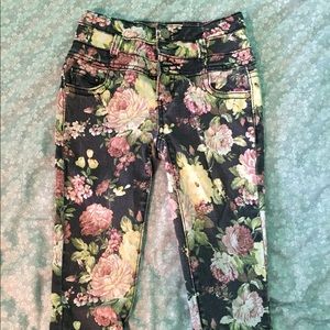 Floral high waisted pants!!!