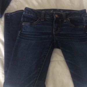 American eagle dark jeans