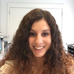 Meet your Posher, Alexee