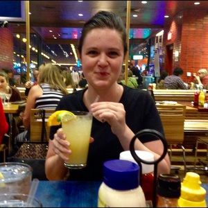 Meet your Posher, Hollie