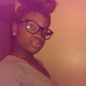 Meet your Posher, Kenyona