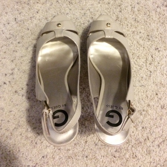 G by Guess beige high heels. WORN ONCE - Picture 4 of 4