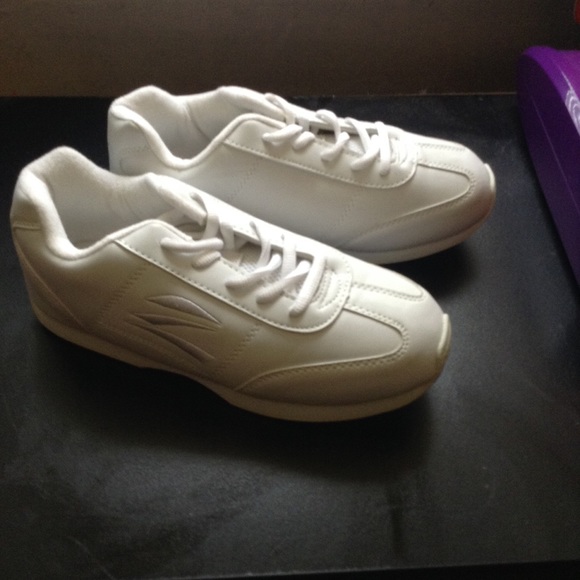 Zephz cheering sneakers