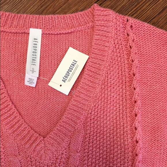 ๐
HP๐
Pink Solid Cable Knit V-neck Sweater - Picture 3 of 3