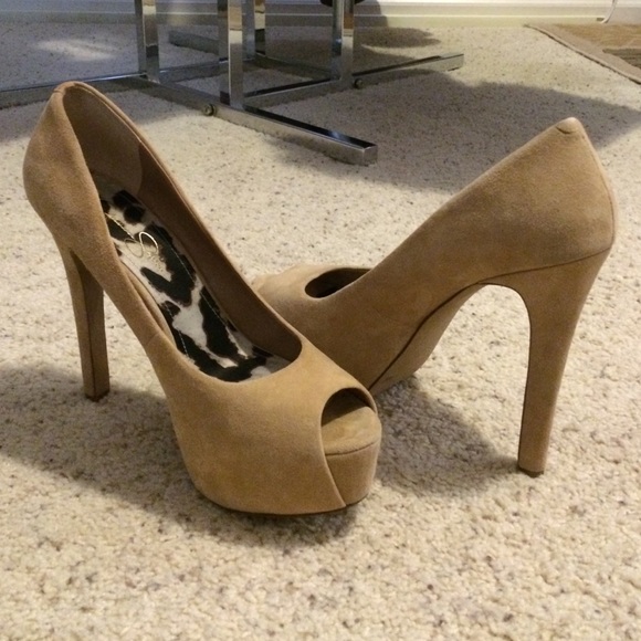 Jessica Simpson tan suede heels WORN ONCE - Picture 4 of 4
