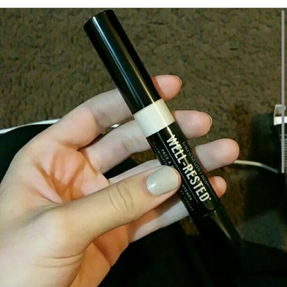 Bare minerals well rested