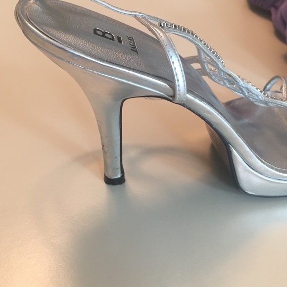 Silver heels with clear stones! - Picture 4 of 4