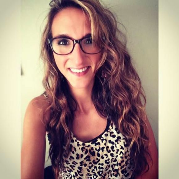 Meet your Posher, Julia