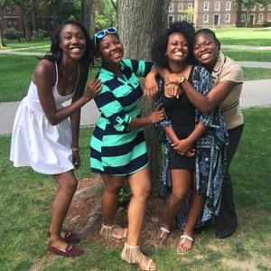 Meet your Posher, Eve